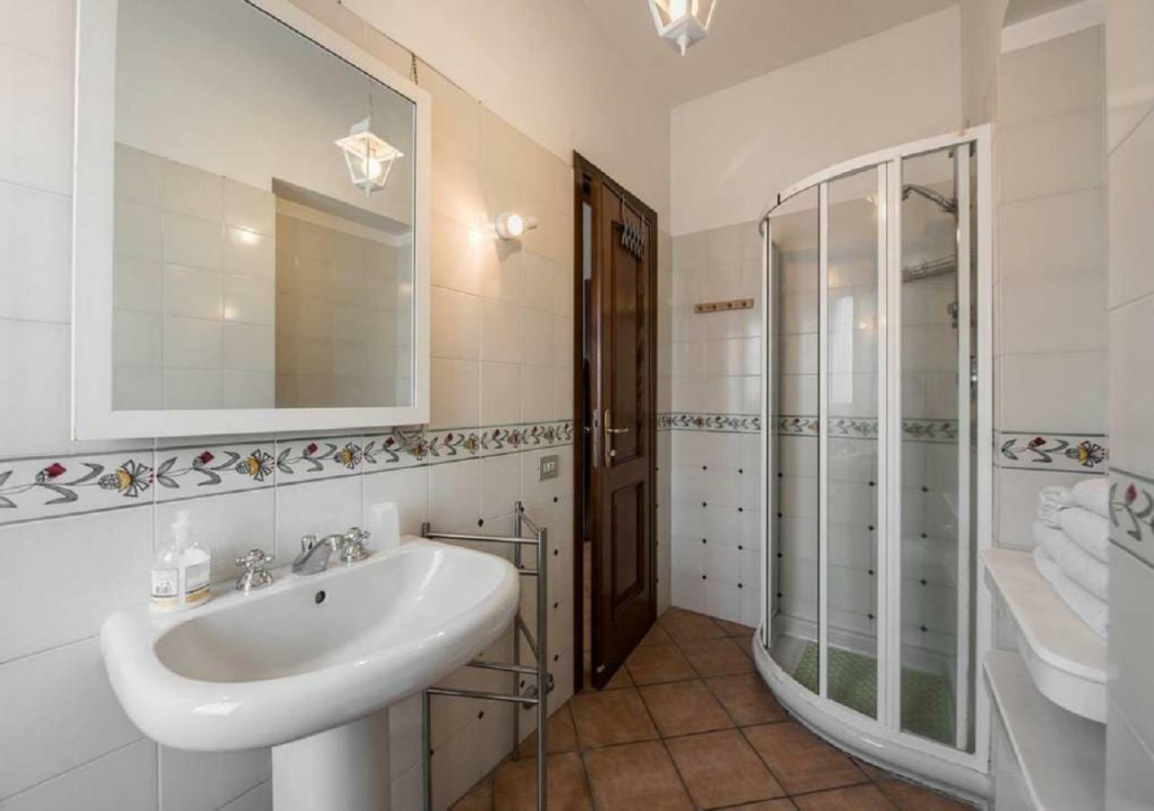 Fabiola B & B Marino Bagian luar foto